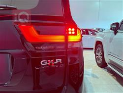 تۆیۆتا لاند کروزەر